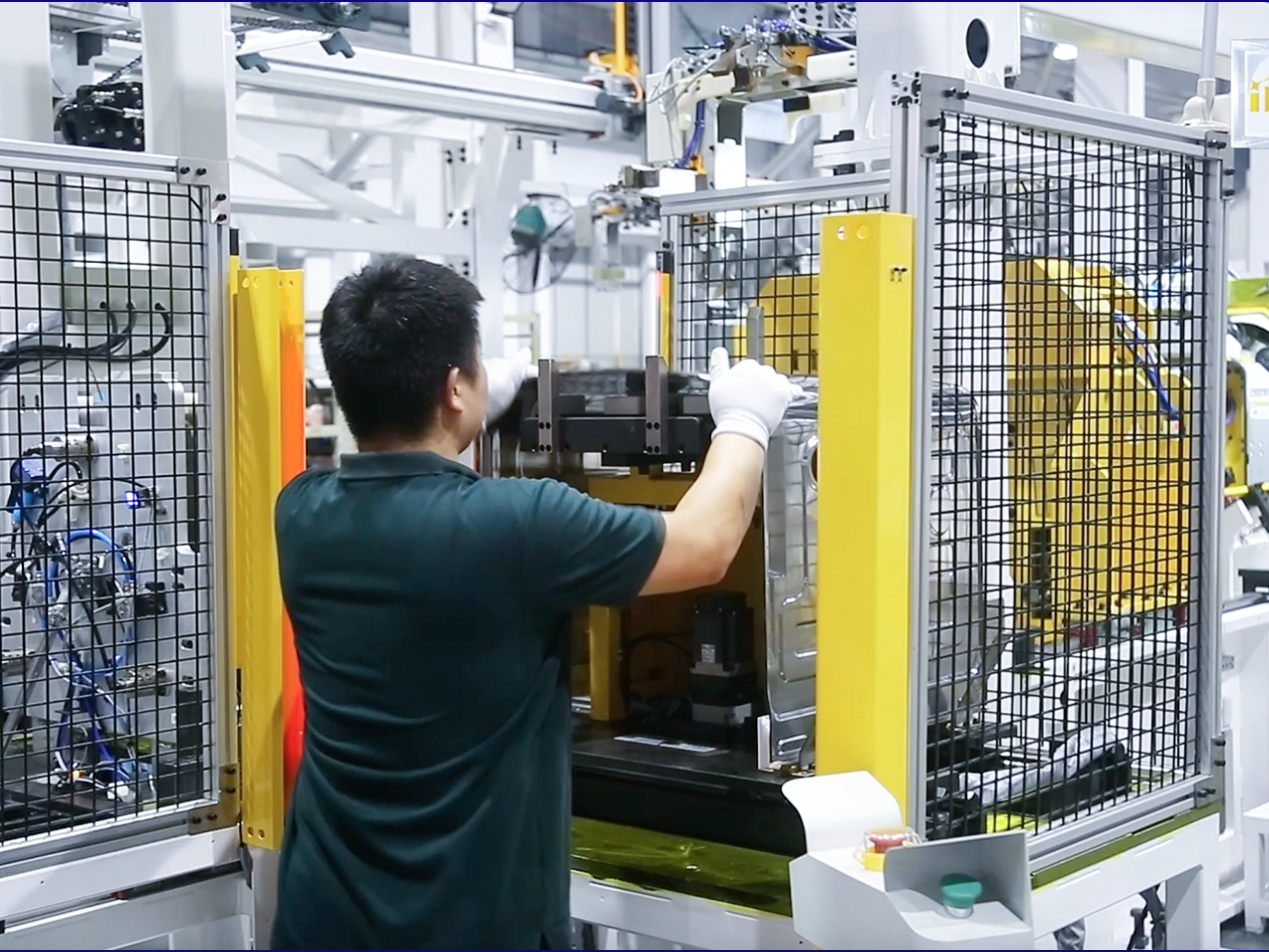 كيفية تحسين خط تجميع غسالة الأطباق لديك لإنتاج أسرع